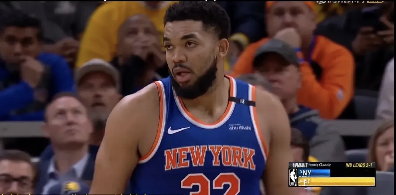 九游体育官网-纽约尼克斯迎欧篮联关键赛；今晨更衣室发声；话题不断；控场能力受关注(纽约尼克斯季前赛)