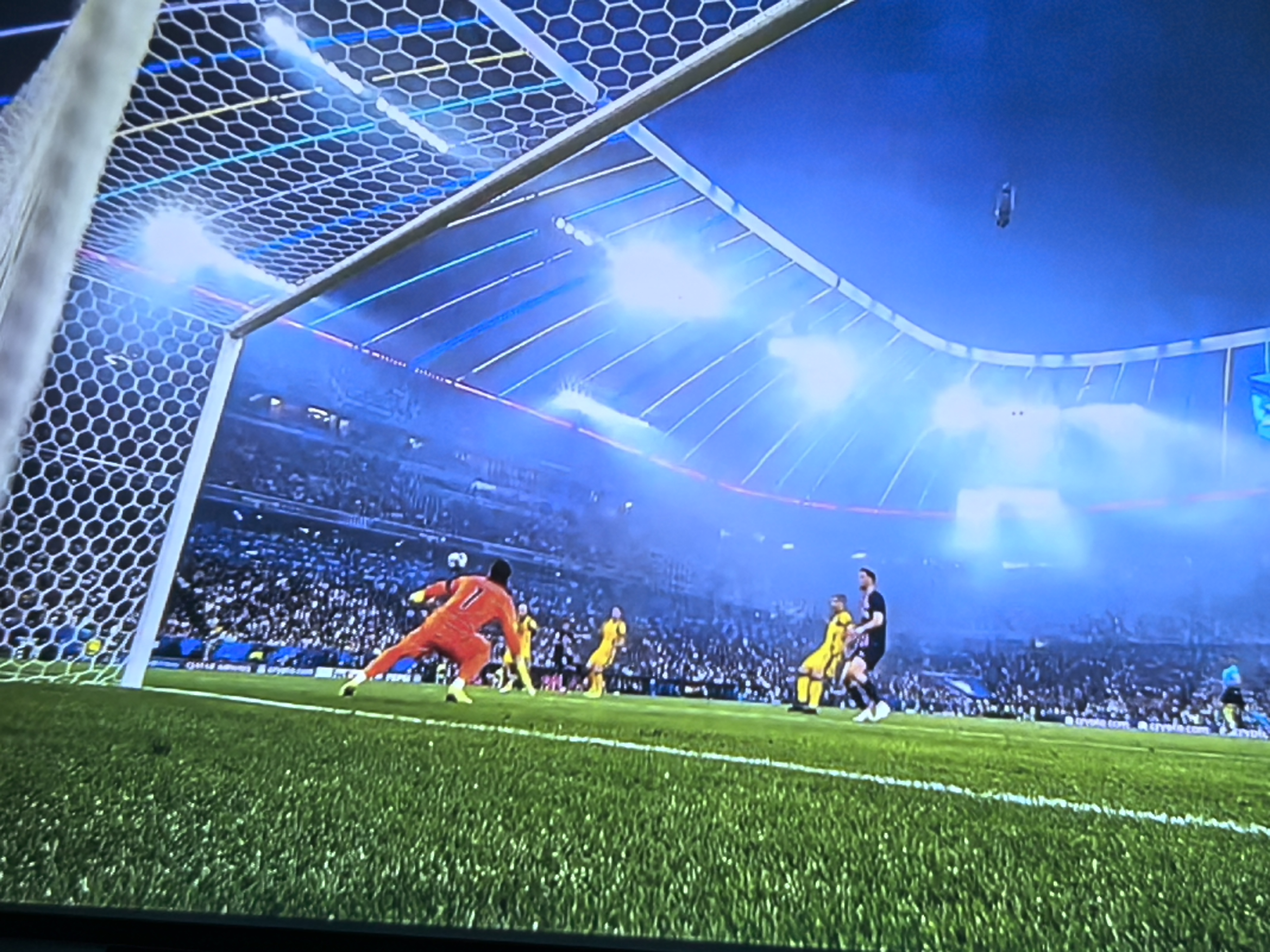 九游娱乐-关于冲刺阶段德甲传出新动向；巴黎圣日耳曼手感冰凉；管理层表态——引发热议；高层口径保持一致的信息